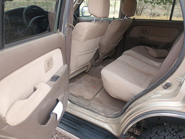 2001 4RUNNER (6).jpg